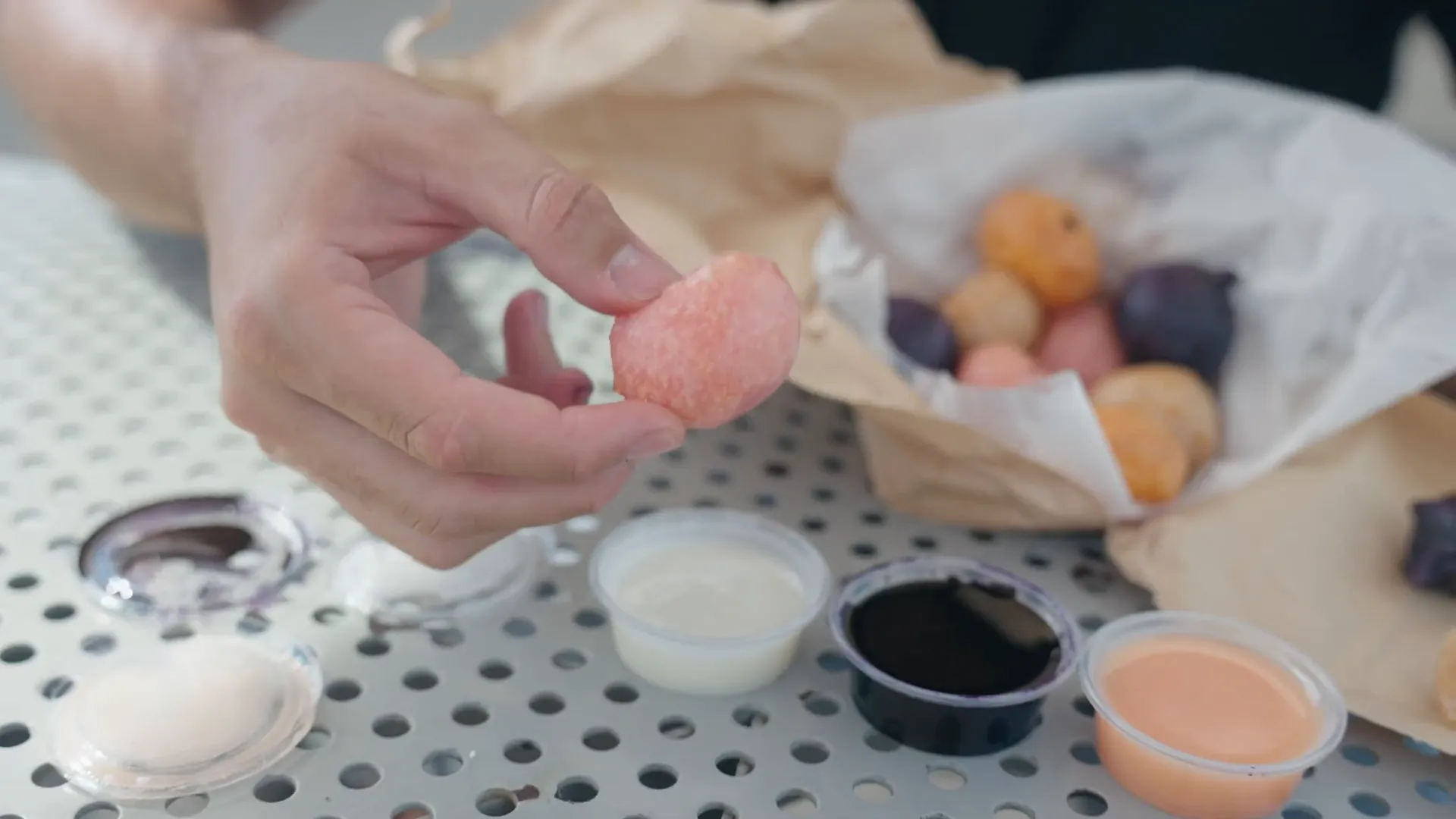 Dee's POI Mochi food truck